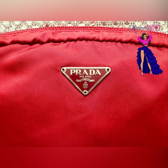 PRADA Vintage Vela Cosmetic Pouch in Radiant RED PRADA Nylon Necessaire 🌹 - Picture 4 of 7